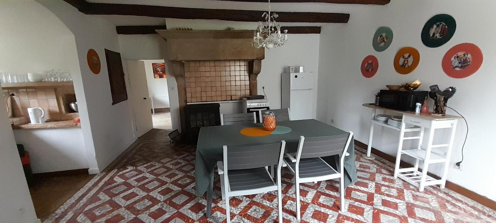 L'Univers, Vous Et Nous Pouilly-sur-Vingeanne ภายนอก รูปภาพ